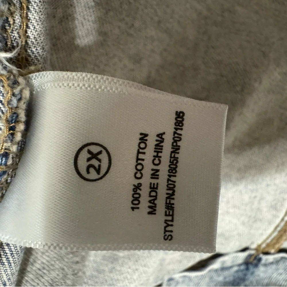 Denim Button-Up Corset Style cropped tank - Picture 6 of 6